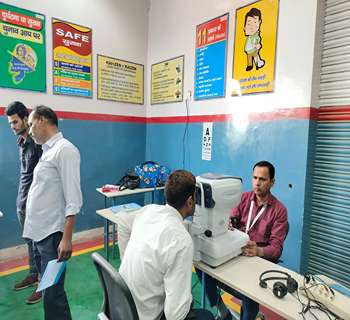 viaan eye checkup camp at sandhar technologies ltd 4